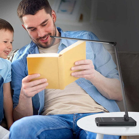 Lampada Da Tavolo Led Da Scrivania Con Ricarica Wireless Per Cellulari Xc-2681 Casa, arredamento e bricolage > Illuminazione da interno > Lampade da Tavolo Trade Shop italia - Napoli, Commerciovirtuoso.it