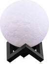 Lampada Da Tavolo Luna 18cm Luce Led 3 Colori Moon Lamp A Batteria Con Supporto Casa, arredamento e bricolage > Illuminazione da interno > Lampade da Tavolo Trade Shop italia - Napoli, Commerciovirtuoso.it