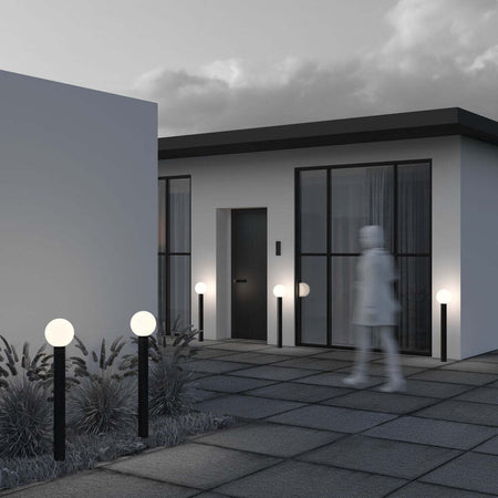 Lampada-Da-Terra-Moderna-Per-Esterno-Alluminio-Nero-1-Luce-E27-60W-Ip54-A++