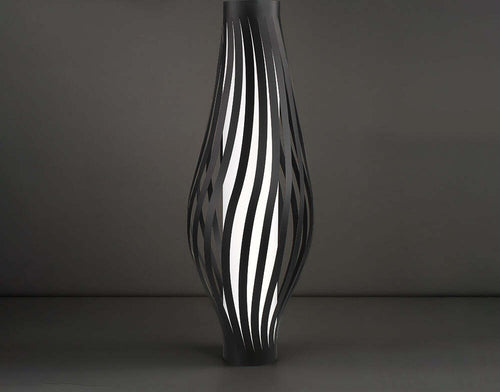 Lampada-Da-Terra-Totem-Dama-Helios-1-Luce-In-Polilux-Nero-Made-In-Italy