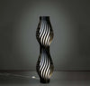 Lampada-Da-Terra-Totem-Helios-1-Luce-In-Polilux-Nero-Made-In-Italy