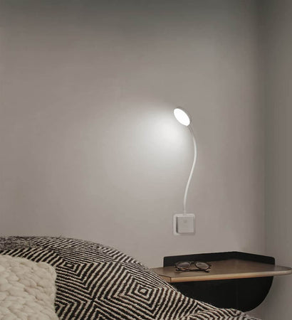 Lampada Led Dimmerabile Con Attacco A Spina E Interruttore Touch Bianca Illuminazione/Illuminazione per interni/Illuminazioni per pareti/Lampade da lettura Liquidator Italia - Nicosia, Commerciovirtuoso.it