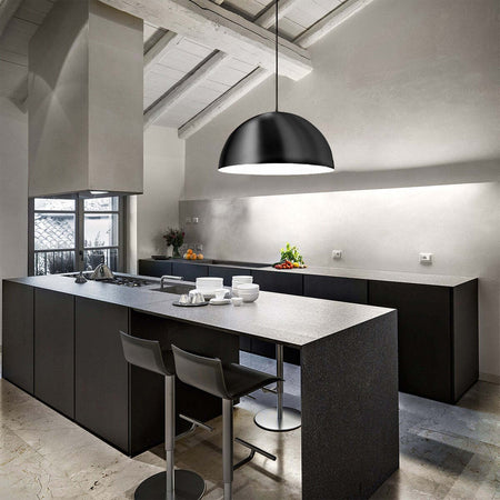 Lampada-sospensione-nera-Gea-Luce-BONELLA-SP-cupola-moderna