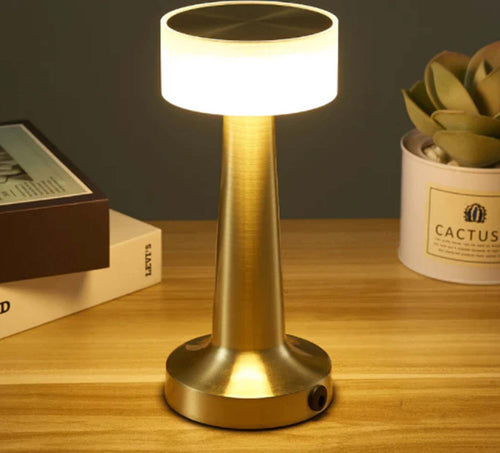 Lampada Vintage Da Tavolo A Led Ricaricabile Usb Lume Luce Calda Per Bar Locali Casa, arredamento e bricolage > Illuminazione da interno > Lampade da Tavolo Trade Shop italia - Napoli, Commerciovirtuoso.it