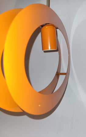 Lampadario a Sospensione Ovale Arancione in Metallo Smaltato Novecento 390 X H 240 Regolabile Illuminazione/Illuminazione per interni/Lampadari lampade a sospensione e plafoniere/Lampadari Ideart - Valdilana, Commerciovirtuoso.it