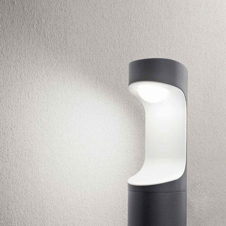 Lampioncino-alluminio-policarbonato-Gea-Led-ANHUR-GES461-80H-LED-lampada-terra-grigio-antracite-moderna-esterno-IP54