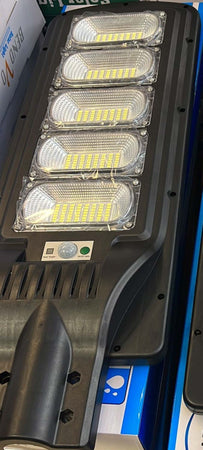 LAMPIONE LED CON PANNELLO SOLARE CREPUSCOLARE 250W LUCE FREDDA IP65 +TELECOMANDO Illuminazione/Illuminazione per esterni/Proiettori Zencoccostore - Formia, Commerciovirtuoso.it