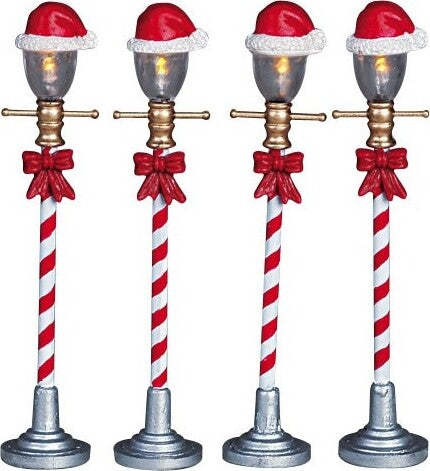 Lampioni di Babbo Natale decorazione per villaggio natalizio h 10 cm Set di 4 pezzi Casa e cucina/Decorazioni per interni/Addobbi e decorazioni per ricorrenze/Decorazioni natalizie/Oggettistica MagiediNatale.it - Altamura, Commerciovirtuoso.it