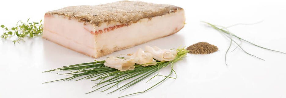 Lardo Speziato di Maiale dei Nebrodi Tancio Intero di Lardo Aromatizzato con Pepe e Spezie Made in Italy Alimenti Sapori dei Nebrodi - Tortorici, Commerciovirtuoso.it