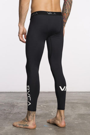 Leggings Uomo Rvca Va Sport Compression Pant Tinta Unita Neri Vita Elastica Moda/Uomo/Abbigliamento/Abbigliamento sportivo/Calzamaglie e leggings sportivi Snotshop - Roma, Commerciovirtuoso.it