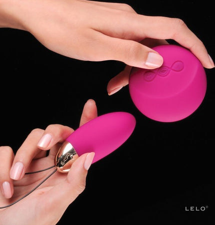 Lelo - Lyla 2 Vibrating Egg-Massager Cerise Vibratore Design Ergonomico Ovulo Ovetto Massaggiatore Coppia Wireless Silicone Ricaricabile Usb Salute e cura della persona/Erotismo e contraccezione/Sex toys/Vibratori/Vibratori proiettile e ovuli vibranti Kondorama - Martinsicuro, Commerciovirtuoso.it