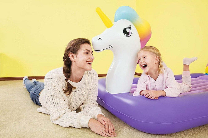 Lettino Gonfiabile Per Bambini Unicorno 196x104x84 Cm Materasso Floccato 67713 Giochi e giocattoli/Sport e giochi all'aperto/Giochi aquatici e piscine per bambini/Canotti e gonfiabili galleggianti Trade Shop italia - Napoli, Commerciovirtuoso.it