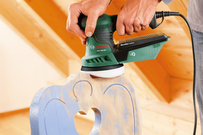 LEVIGATRICE BOSCH PEX 300 AE ROTO ORBITALE 270 WATT LUCIDATRICE + 25 FOGLI Fai da te/Utensili elettrici e a mano/Utensili elettrici/Levigatrici/Levigatrici rotoorbitali Trade Shop italia - Napoli, Commerciovirtuoso.it