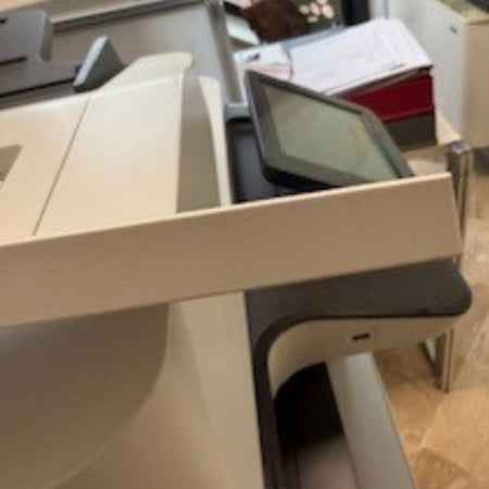 Libreria bassa con tre ripiani rkt330