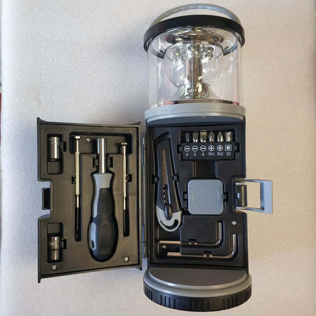 Luce Da Campeggio 15in1 Portatile Per Esterni Con Kit Di Attrezzi Combo Q-ly340 Sport e tempo libero/Attività ricreative all'aperto/Camping e outdoor/Illuminazione/Lanterne/Lanterne elettriche Trade Shop italia - Napoli, Commerciovirtuoso.it