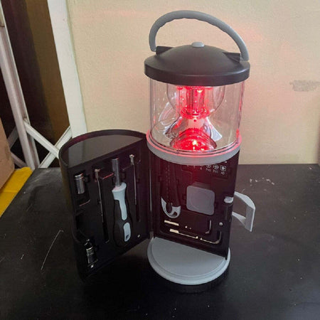Luce Da Campeggio 15in1 Portatile Per Esterni Con Kit Di Attrezzi Combo Q-ly340 Sport e tempo libero/Attività ricreative all'aperto/Camping e outdoor/Illuminazione/Lanterne/Lanterne elettriche Trade Shop italia - Napoli, Commerciovirtuoso.it