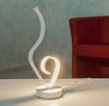 Lume Da Comodino Ad Onda Design Moderno 10 W Lampada Tavolo Abatjour 39x15 Luce Casa, arredamento e bricolage > Illuminazione da interno > Lampade da Tavolo Trade Shop italia - Napoli, Commerciovirtuoso.it