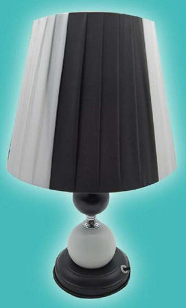 Lume Lampada Da Tavolo Abat Jour Con Paralume Comodino Camera Casa Luce Tx-9775 Illuminazione/Illuminazione per interni/Lampade/Lampade da tavolo e abat-jour Trade Shop italia - Napoli, Commerciovirtuoso.it