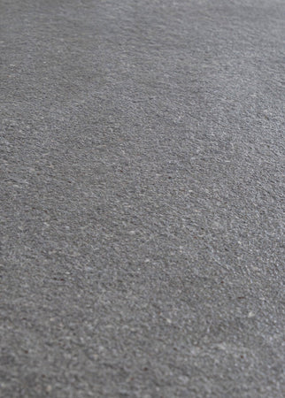 Tavolino "Truman" con struttura in alluminio, con piano in ceramica, altezza regolabile