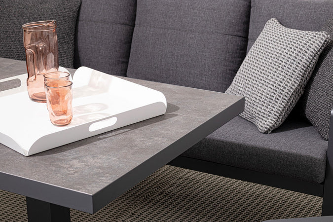 Tavolino "Truman" con struttura in alluminio, con piano in ceramica, altezza regolabile