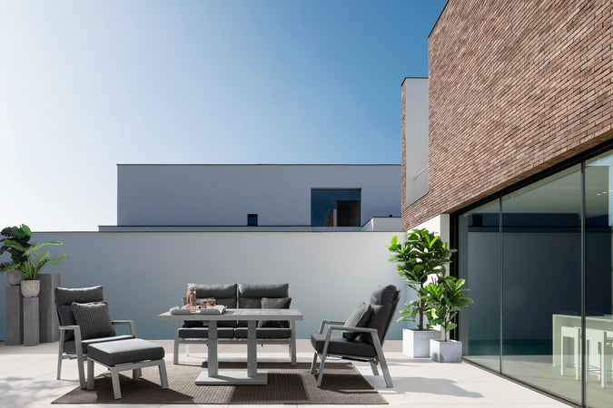 Tavolino "Truman" con struttura in alluminio, con piano in ceramica, altezza regolabile