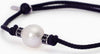 MABINA---Bracciale-con-cordino-nero-e-perla-bianca-TROPICAL