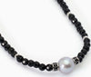 MABINA---Collana-in-argento-con-agata-nera-e-perla-grigia-SUNSET