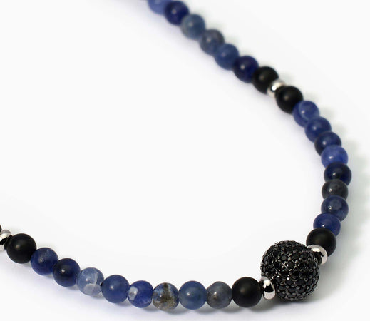 Mabina---Collana-in-argento-con-agata-nera-e-sodalite-BOHÉMIEN