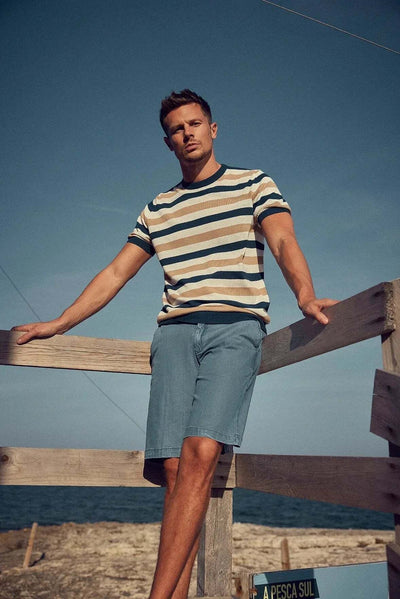 Maglia-in-filato-cotone-a-righe-panna-beige-e-blu