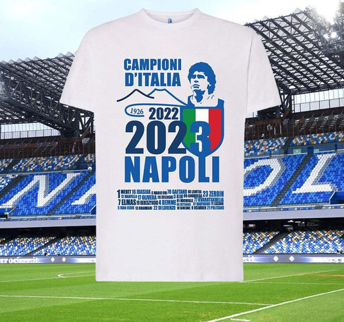 Maglietta Ssc Napoli Tshirt Bianca Con Stampa Campioni D'italia 2023 Calcio Sport e tempo libero/Fan Shop/Calcio/Abbigliamento/Maglie/Uomo Trade Shop italia - Napoli, Commerciovirtuoso.it