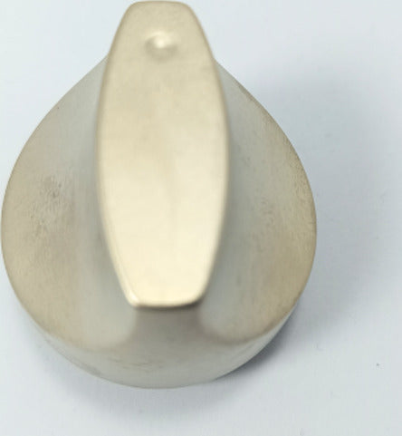 Manopola cucina gas Fratelli Onofri Terim grigia nichelata diametro 37 mm. Casa e cucina/Grandi elettrodomestici/Accessori e parti di ricambio/Ricambi e accessori per piani cottura/Altri ricambi per piani cottura Rossi Ricambi - Venetico Marina, Commerciovirtuoso.it