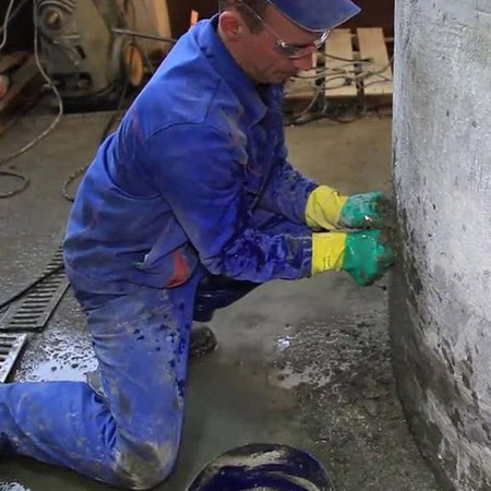 MAPEI-LAMPOSILEX-KG.5-Legante-idraulico-a-presa-rapida-per-infiltrazioni-d’acqua