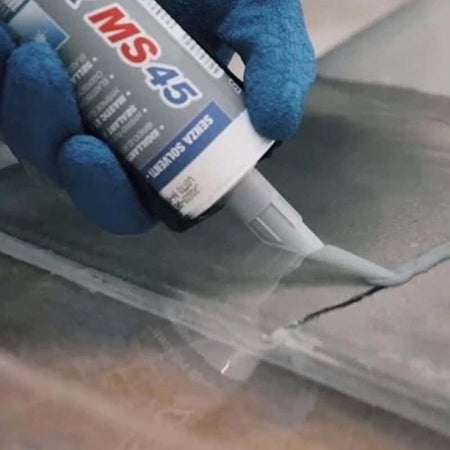 MAPEI-MAPEFLEX-MS-45-BIANCO-ML.300-Sigillante-adesivo-elastico-verniciabile-per-fondi-umidi-e-movimenti-fino-al-20%