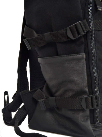 Marcelo-Burlon-Zaino-Nero-Uomo-Tessuto-Patches-Mod.CMNB002F162621571010-da-uomo