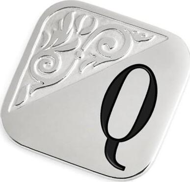 Marlù-Piastrina-quadrata-con-lettera-changy