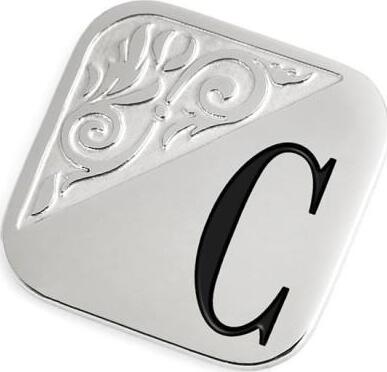 Marlù--Piastrina-quadrata-con-lettera-changy