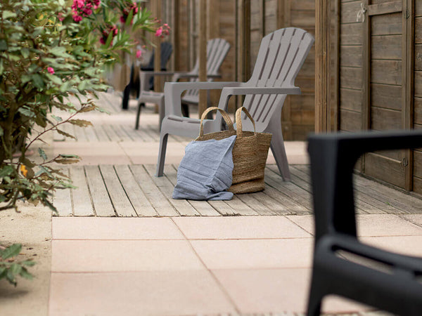 MARYLAND---poltrona-da-giardino-in-plastica-Taupe-Milani-Home