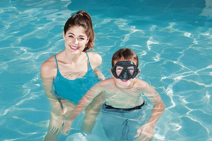 Maschera Subacquea Bambini Essential Eversea 7-14 Anni 3 Colori Assortiti 22059 Giochi e giocattoli/Sport e giochi all'aperto/Giochi aquatici e piscine per bambini/Canotti e gonfiabili galleggianti Trade Shop italia - Napoli, Commerciovirtuoso.it