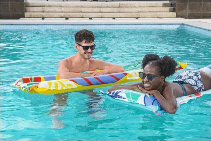 Materassino Gonfiabile Air Mat Multicolor 2 Tubi 183 X 69 Cm Fantasie Ass. 44033 Giochi e giocattoli/Sport e giochi all'aperto/Giochi aquatici e piscine per bambini/Canotti e gonfiabili galleggianti Trade Shop italia - Napoli, Commerciovirtuoso.it