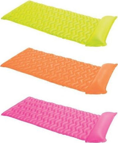 Materassino Onde Gonfiabile Colori Assortiti 229x86cm Cuscino Incorporato 58807 Giochi e giocattoli/Sport e giochi all'aperto/Giochi aquatici e piscine per bambini/Canotti e gonfiabili galleggianti Trade Shop italia - Napoli, Commerciovirtuoso.it