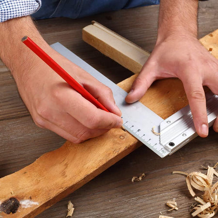 Matita rossa di ottima qualità per edilizia e falegnameria lunga 24 cm Fai da te/Utensili elettrici e a mano/Strumenti di misura e layout/Matite per falegname La Zappa - Altamura, Commerciovirtuoso.it