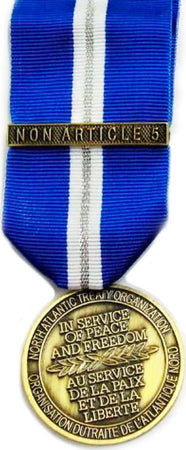 Medaglia Kosovo Bosnia Unificate Nato - Nastro / Nastrino / Medaglia Sport e tempo libero/Accessori/Trofei medaglie e premi/Medaglie Il Distintivo - Pesaro, Commerciovirtuoso.it