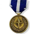 Medaglia Kosovo Nato Con Nastro Sport e tempo libero/Accessori/Trofei medaglie e premi/Medaglie Il Distintivo - Pesaro, Commerciovirtuoso.it