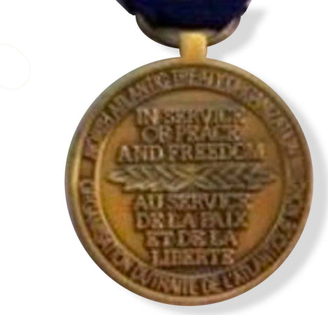Medaglia Kosovo Nato Con Nastro Sport e tempo libero/Accessori/Trofei medaglie e premi/Medaglie Il Distintivo - Pesaro, Commerciovirtuoso.it
