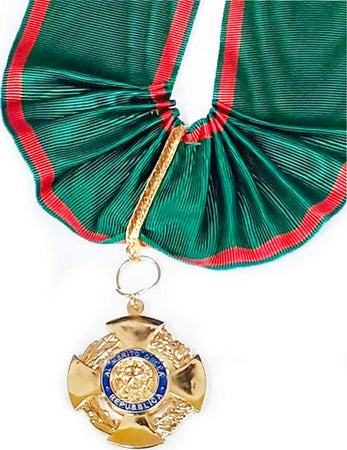 Medaglia / Spilla Da Giacca / Nastrino Da Petto Per Ufficiale Ordine Della Repubblica Per Nomina Da Cavaliere Ufficiale Al Merito Della Repubblica Omri Sport e tempo libero/Accessori/Trofei medaglie e premi/Medaglie Il Distintivo - Pesaro, Commerciovirtuoso.it