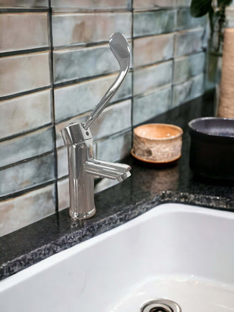 Miscelatore lavabo con maniglia a leva clinica sanitaria