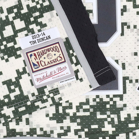 MITCHELL-&amp;-NESS-Canotta-Basket-Uomo-Nba-Alternate-Jersey-Hardwood-Classics-No-21-Tim-Duncan-2013-14-Saaspu-Camo/original-Team-Colors-da-uomo
