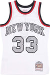 MITCHELL-&-NESS-Canotta-Basket-Uomo-Nba-Cracked-Cement-Swingman-Jersey-Hardwood-Classics-No-33-Patrick-Ewing-Neykni-White-da-uomo