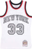 MITCHELL-&amp;-NESS-Canotta-Basket-Uomo-Nba-Cracked-Cement-Swingman-Jersey-Hardwood-Classics-No-33-Patrick-Ewing-Neykni-White-da-uomo