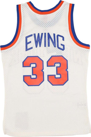 MITCHELL-&amp;-NESS-Canotta-Basket-Uomo-Nba-Off-White-Team-Color-Swingman-Jersey-Hardwood-Classics-1985-No-33-Patrick-Ewing-Neykni-Off-White-da-uomo